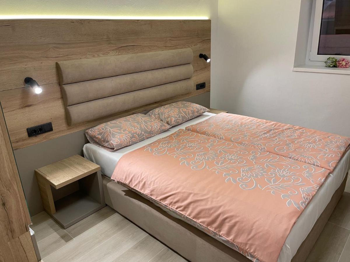 Sanela Apartment *